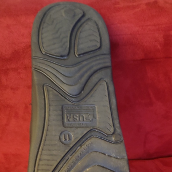 Slides - Picture 4 of 4